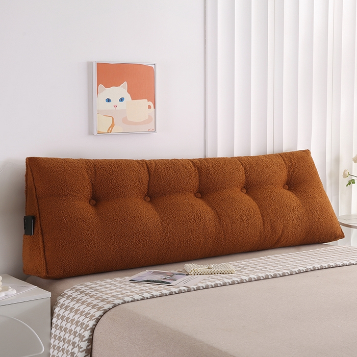 91家纺网 家纺一手货源 找家纺 永光家居 2026新款泰迪绒三角靠垫 填充浅蓝色产品不供多多 泰迪咖