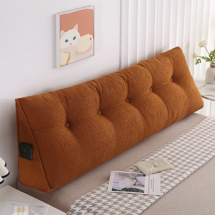 91家纺网 家纺一手货源 找家纺 永光家居 2026新款泰迪绒三角靠垫 填充浅蓝色产品不供多多 泰迪咖