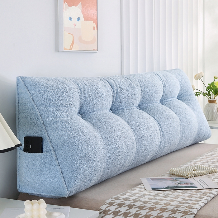 91家纺网 家纺一手货源 找家纺 永光家居 2026新款泰迪绒三角靠垫 填充浅蓝色产品不供多多 泰迪蓝