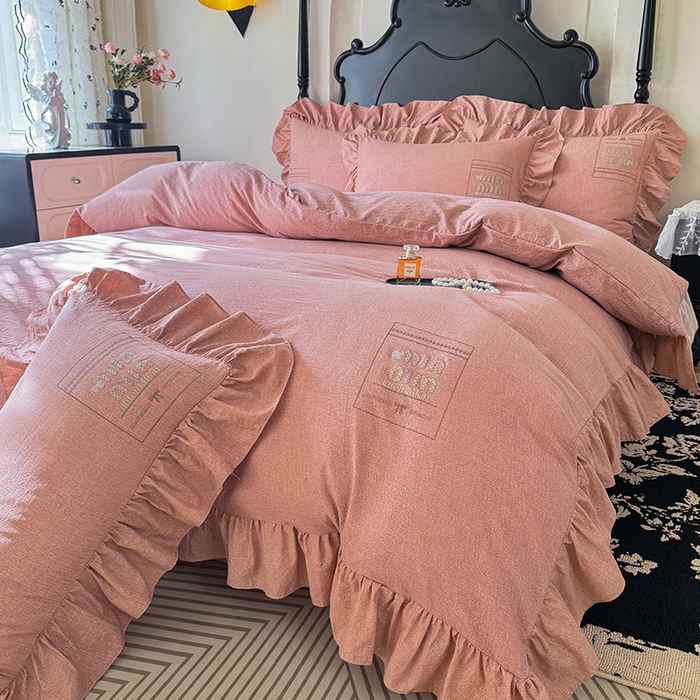 91家纺网 家纺一手货源 找家纺 贝凯瑞 2026新款法式轻奢复古仿亚麻木棉皱皱棉双层纱花边四件套-鎏光系列 蔷薇绮珍