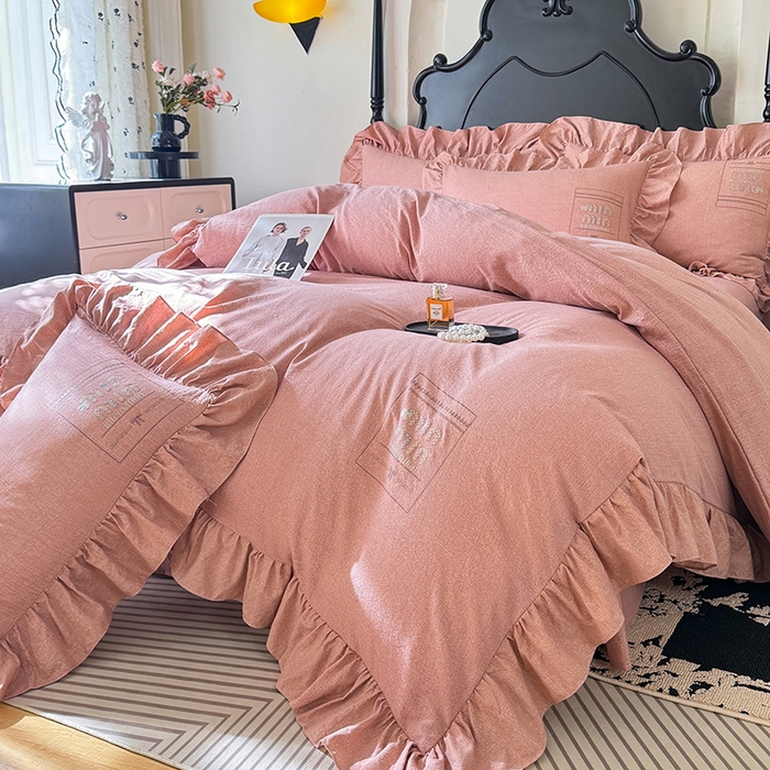 91家纺网 家纺一手货源 找家纺 贝凯瑞 2026新款法式轻奢复古仿亚麻木棉皱皱棉双层纱花边四件套-鎏光系列 蔷薇绮珍