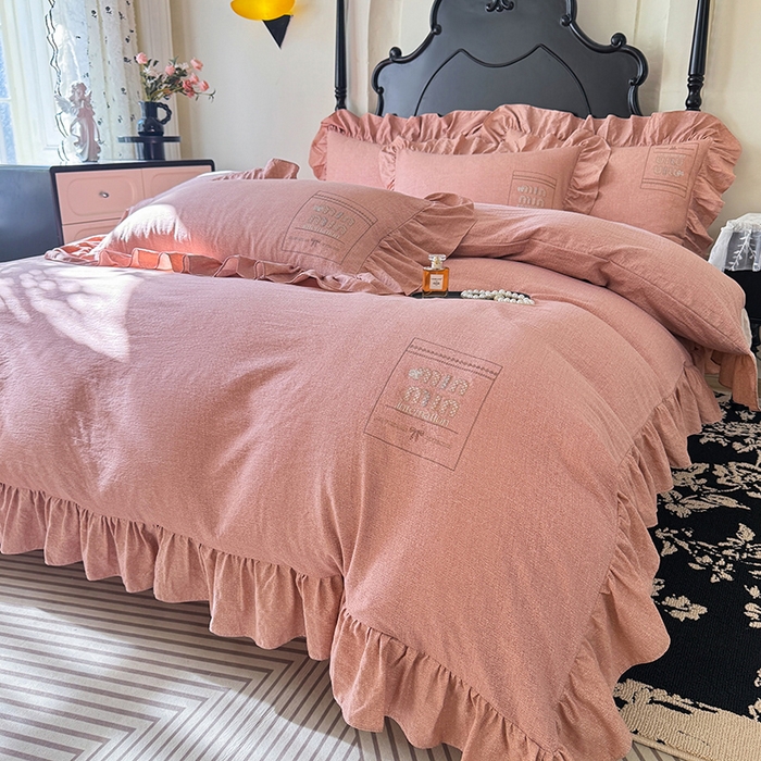 91家纺网 家纺一手货源 找家纺 贝凯瑞 2026新款法式轻奢复古仿亚麻木棉皱皱棉双层纱花边四件套-鎏光系列 蔷薇绮珍