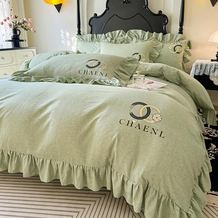 91家纺网 家纺一手货源 找家纺 贝凯瑞 2026新款法式轻奢复古仿亚麻木棉皱皱棉双层纱花边四件套-鎏光系列 青榄雅颂