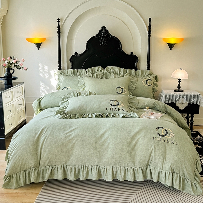 91家纺网 家纺一手货源 找家纺 贝凯瑞 2026新款法式轻奢复古仿亚麻木棉皱皱棉双层纱花边四件套-鎏光系列 青榄雅颂