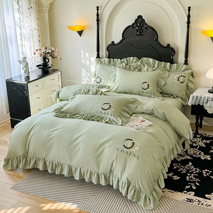 91家纺网 家纺一手货源 找家纺 贝凯瑞 2026新款法式轻奢复古仿亚麻木棉皱皱棉双层纱花边四件套-鎏光系列 青榄雅颂