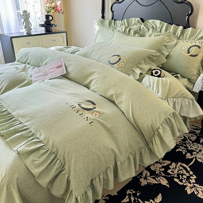 91家纺网 家纺一手货源 找家纺 贝凯瑞 2026新款法式轻奢复古仿亚麻木棉皱皱棉双层纱花边四件套-鎏光系列 青榄雅颂