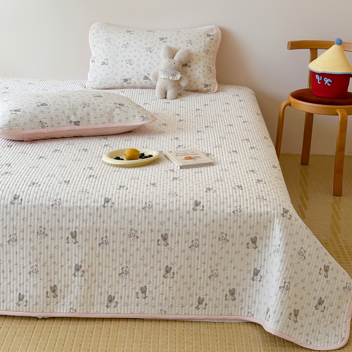 91家纺网 家纺一手货源 找家纺 漫时光 2026新款纯棉小清新棉花夹层床盖 可米宝贝