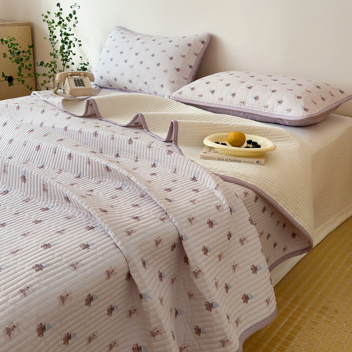 漫时光 2026新款纯棉小清新棉花夹层床盖 萌萌紫兔