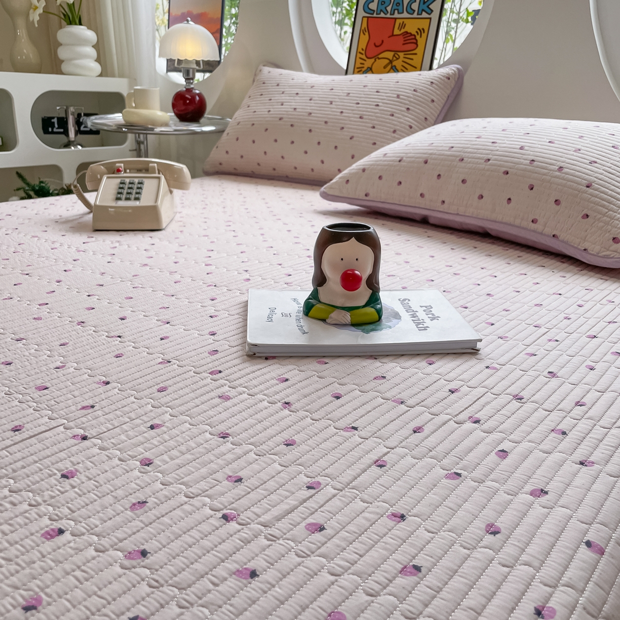 91家纺网 家纺一手货源 找家纺 漫时光 2026新款纯棉小清新棉花夹层床盖 小草莓