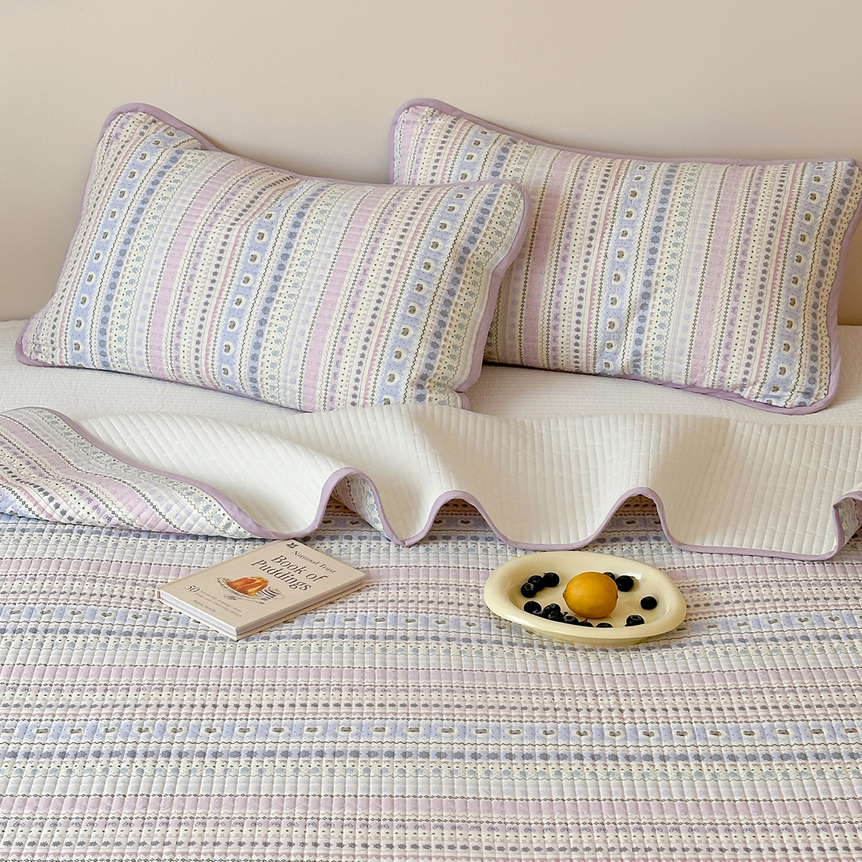 91家纺网 家纺一手货源 找家纺 漫时光 2026新款纯棉小清新棉花夹层床盖 费尔岛-紫