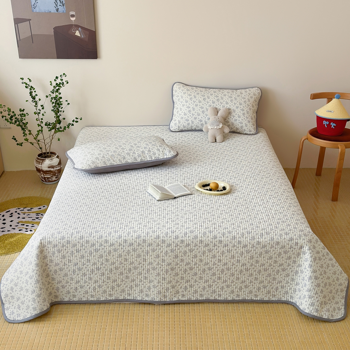 91家纺网 家纺一手货源 找家纺 漫时光 2026新款纯棉小清新棉花夹层床盖 灰絮花影