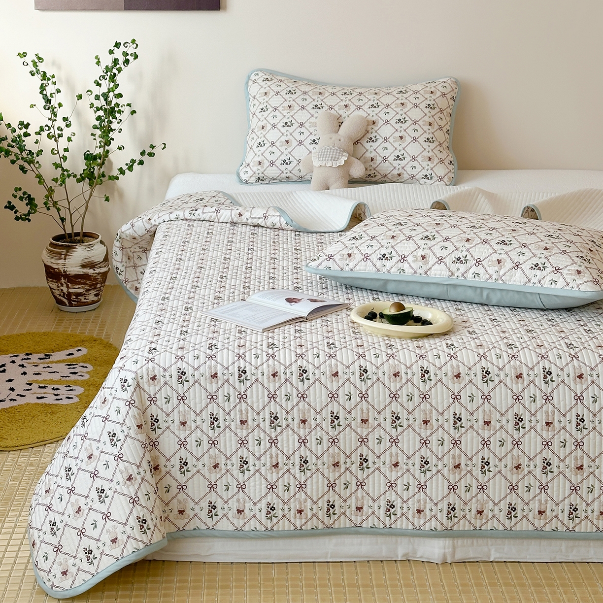 91家纺网 家纺一手货源 找家纺 漫时光 2026新款纯棉小清新棉花夹层床盖 凌格兔宝