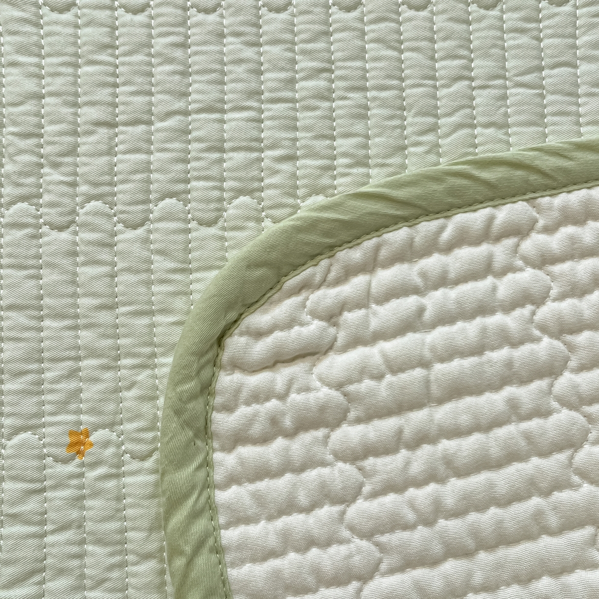 91家纺网 家纺一手货源 找家纺 漫时光 2026新款纯棉小清新棉花夹层床盖 圣诞树