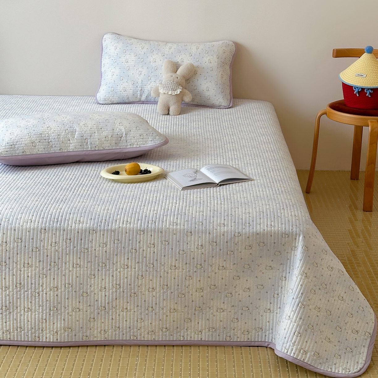 91家纺网 家纺一手货源 找家纺 漫时光 2026新款纯棉小清新棉花夹层床盖 星星猫