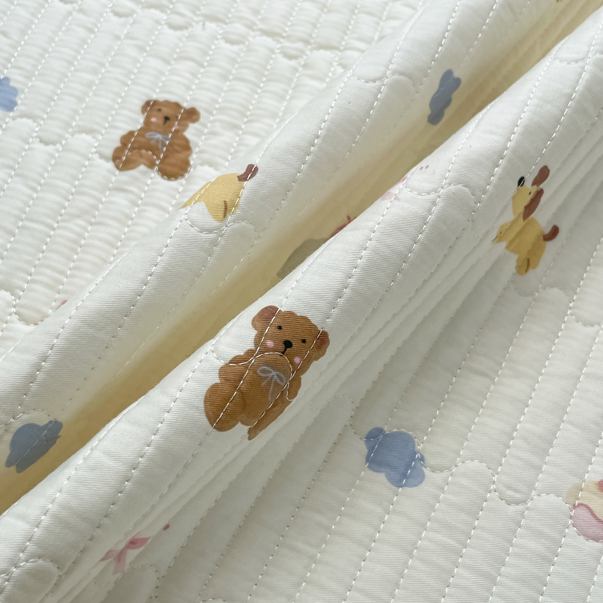 91家纺网 家纺一手货源 找家纺 漫时光 2026新款纯棉小清新棉花夹层床盖 奇趣缤纷