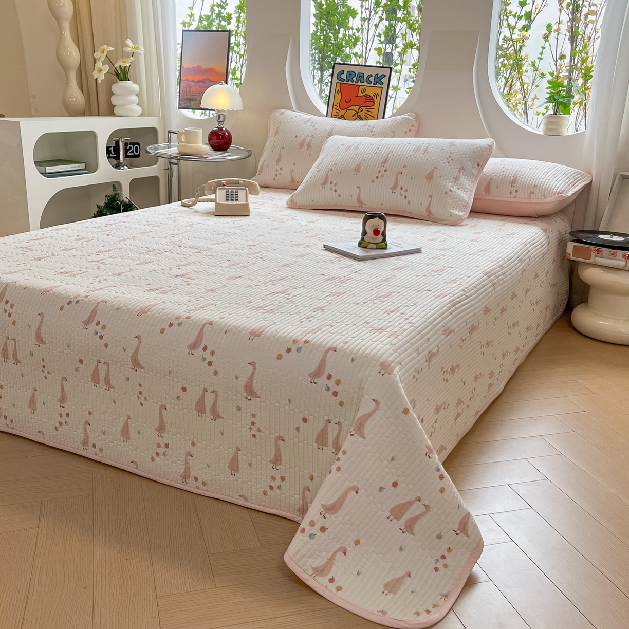 91家纺网 家纺一手货源 找家纺 漫时光 2026新款纯棉小清新棉花夹层床盖 可爱鸭