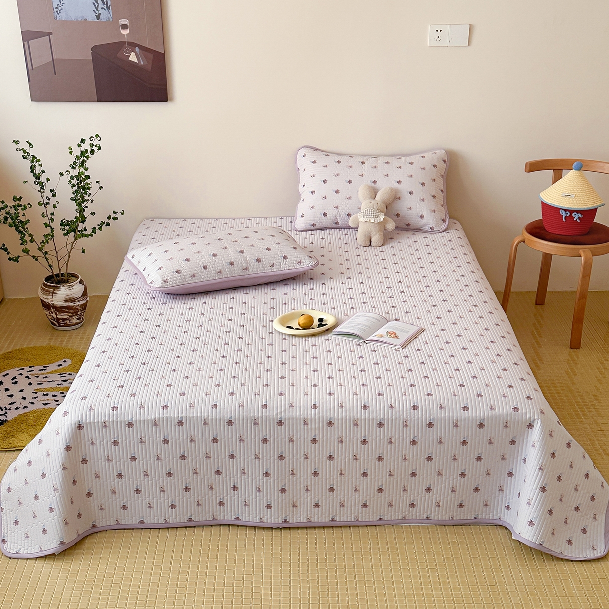 91家纺网 家纺一手货源 找家纺 漫时光 2026新款纯棉小清新棉花夹层床盖 萌萌紫兔