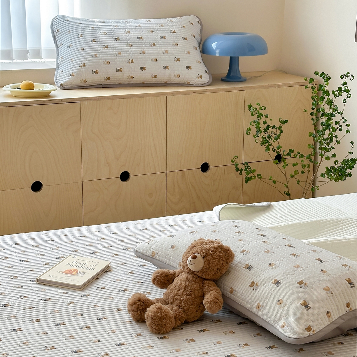 91家纺网 家纺一手货源 找家纺 漫时光 2026新款纯棉小清新棉花夹层床盖 条纹灰熊