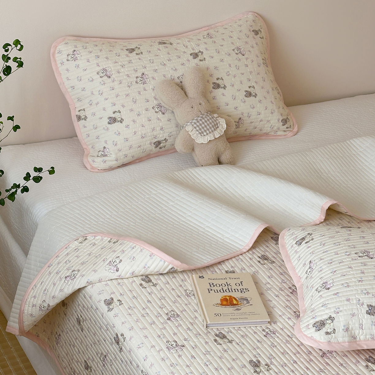 91家纺网 家纺一手货源 找家纺 漫时光 2026新款纯棉小清新棉花夹层床盖 可米宝贝