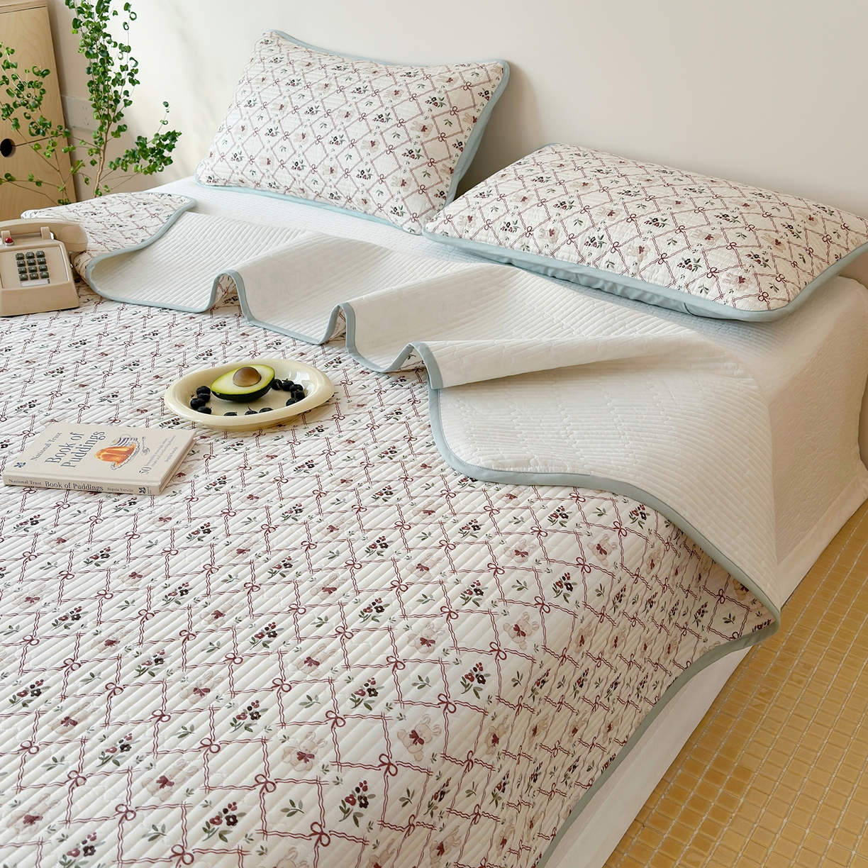 91家纺网 家纺一手货源 找家纺 漫时光 2026新款纯棉小清新棉花夹层床盖 凌格兔宝