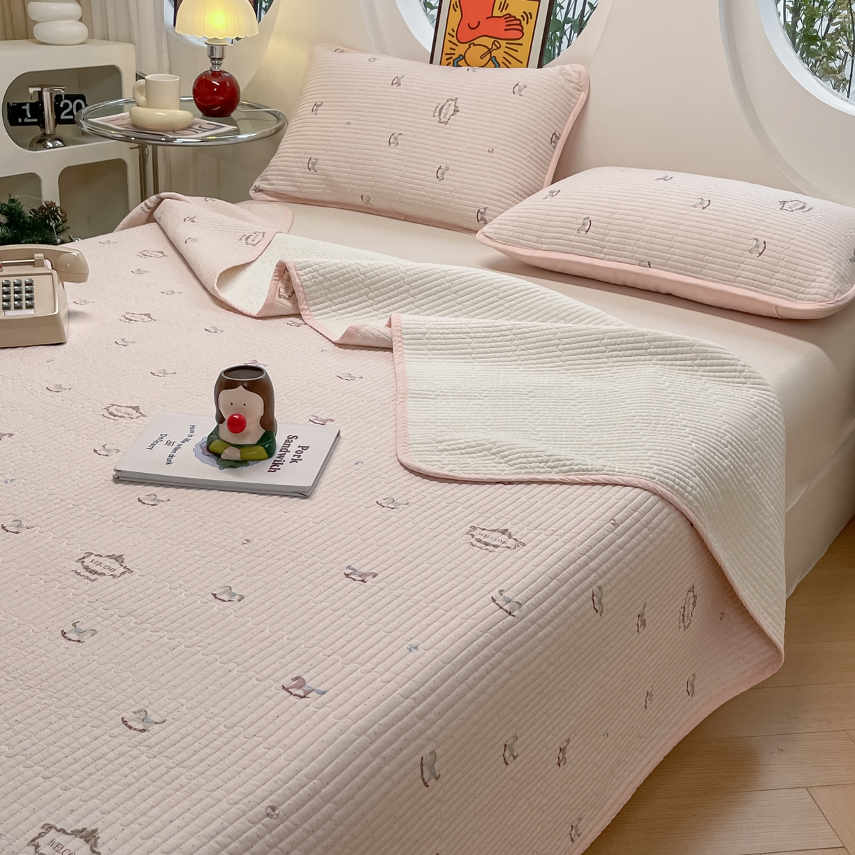 91家纺网 家纺一手货源 找家纺 漫时光 2026新款纯棉小清新棉花夹层床盖 旋转木马