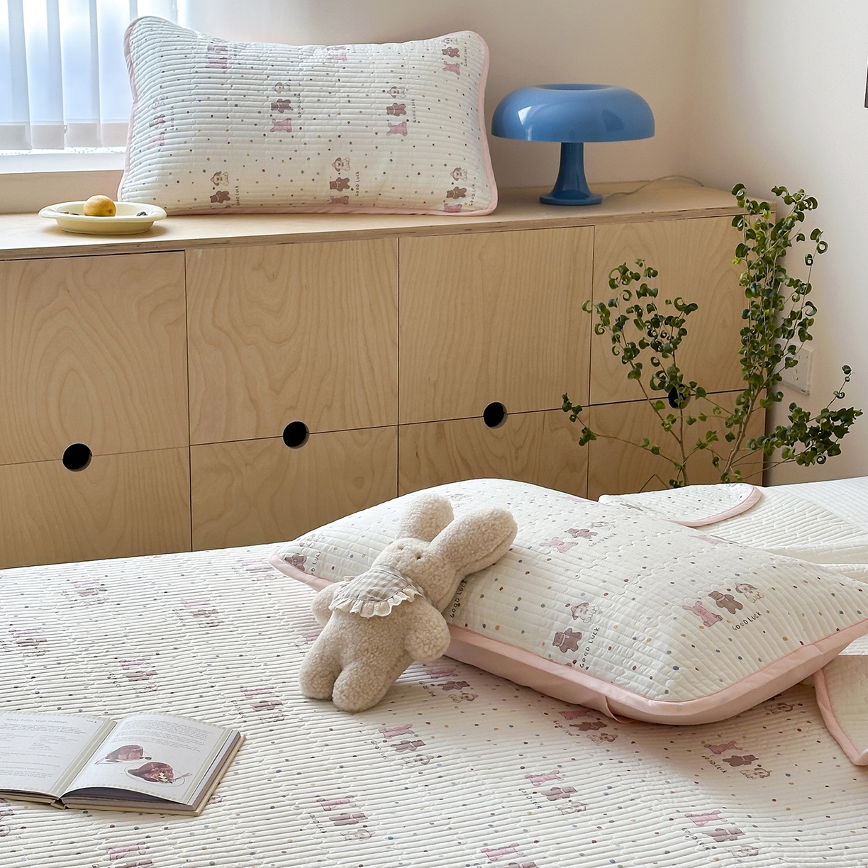 91家纺网 家纺一手货源 找家纺 漫时光 2026新款全棉新疆棉花夹层枕套单品 幸运派对