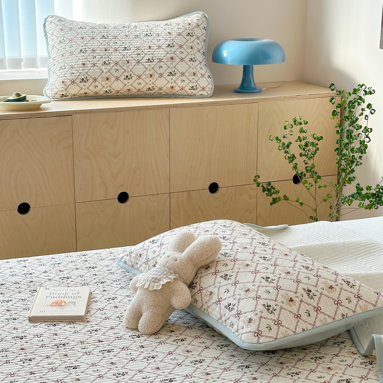 91家纺网 家纺一手货源 找家纺 漫时光 2026新款全棉新疆棉花夹层枕套单品 凌格兔宝