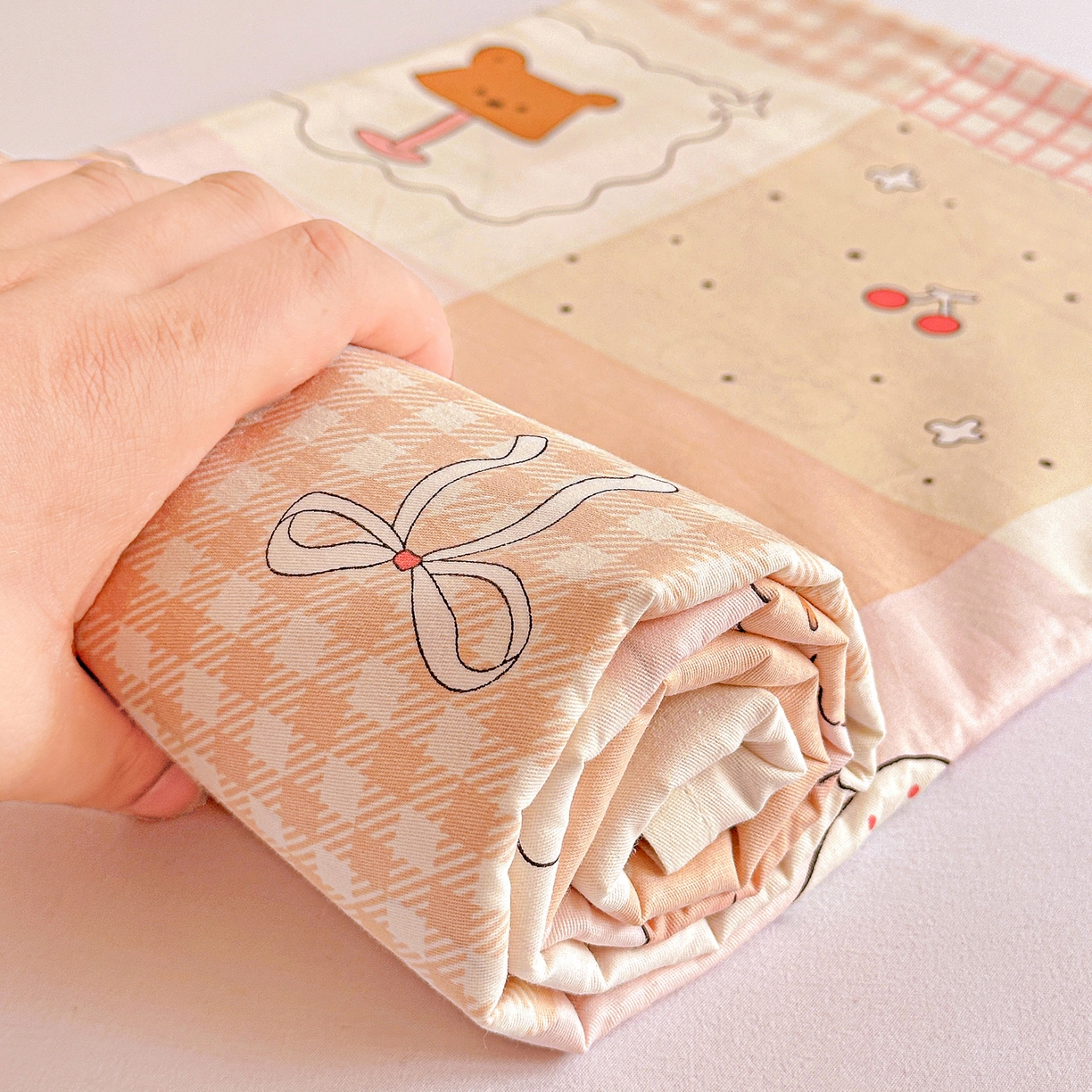 91家纺网 家纺一手货源 找家纺 恩泽家纺 2026春夏新款全棉纯棉12868印花四件套及单品系列-单床单床单单件 小熊布丁