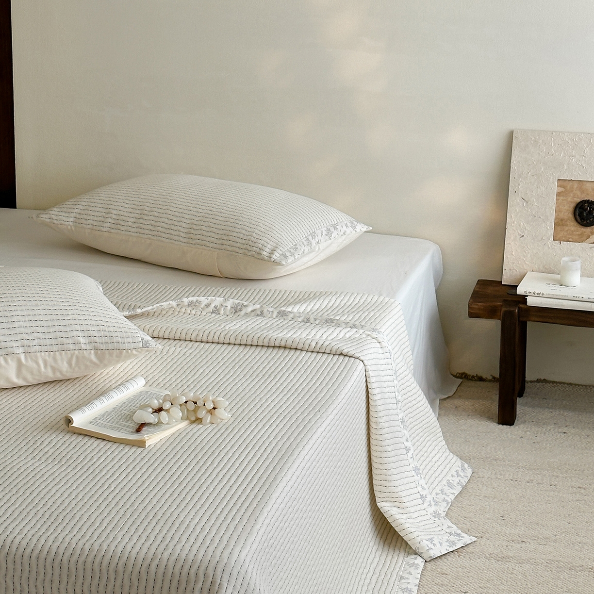 91家纺网 家纺一手货源 找家纺 漫时光 2026新款全棉穿绳提花床盖-慢织 慢织-白橡