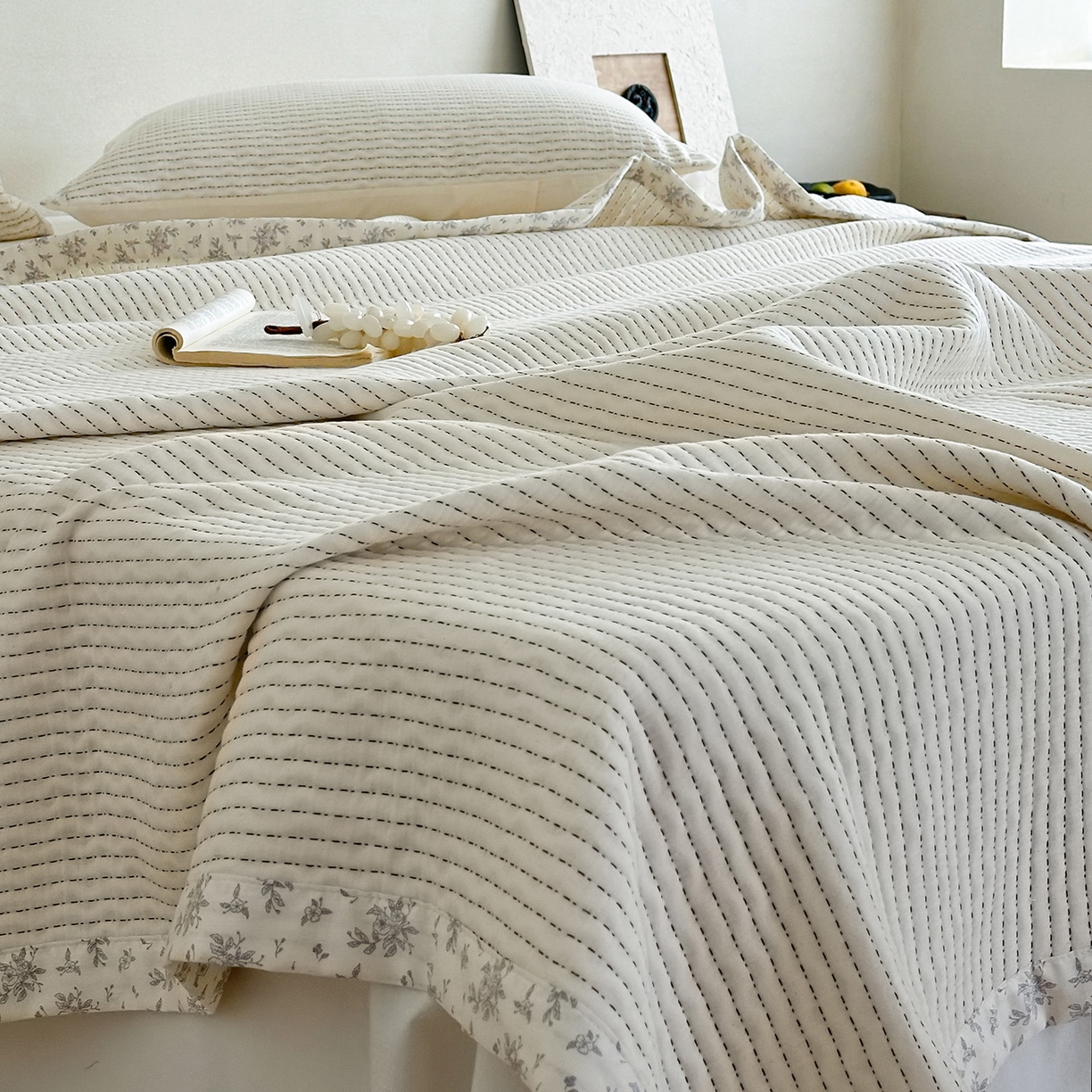 91家纺网 家纺一手货源 找家纺 漫时光 2026新款全棉穿绳提花床盖-慢织 慢织-白橡