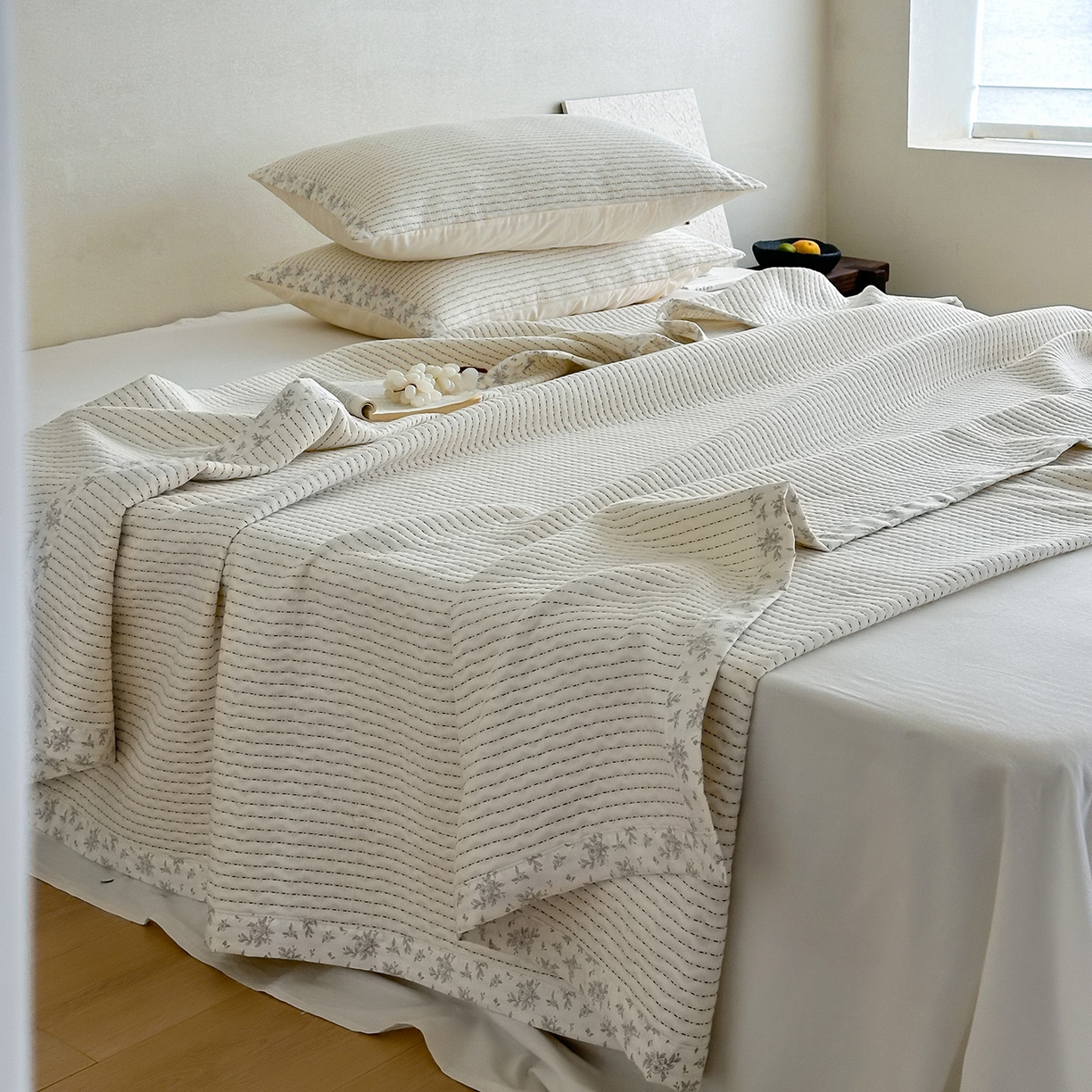 91家纺网 家纺一手货源 找家纺 漫时光 2026新款全棉穿绳提花床盖-慢织 慢织-白橡