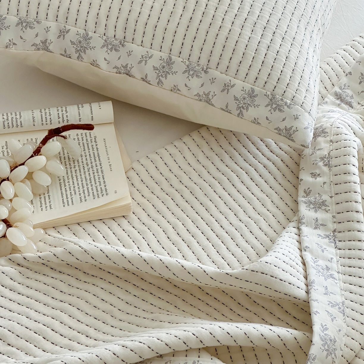 91家纺网 家纺一手货源 找家纺 漫时光 2026新款全棉穿绳提花床盖-慢织 慢织-白橡