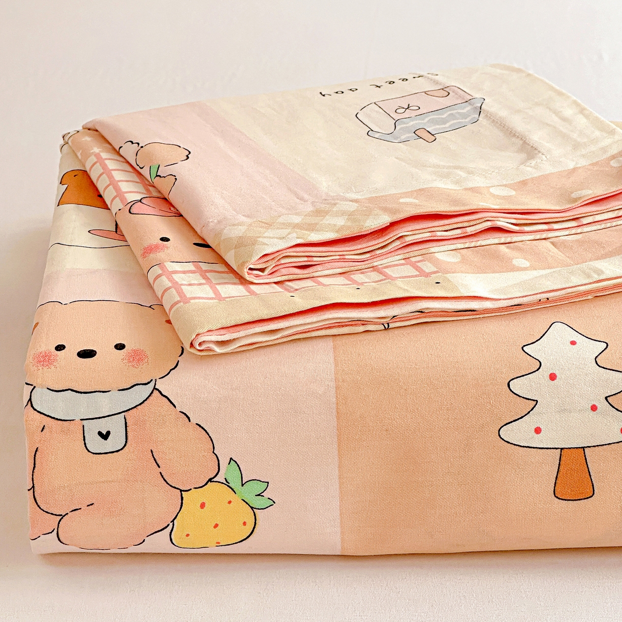 91家纺网 家纺一手货源 找家纺 恩泽家纺 2026春夏新款全棉纯棉12868印花四件套及单品系列-单床单床单单件 小熊布丁