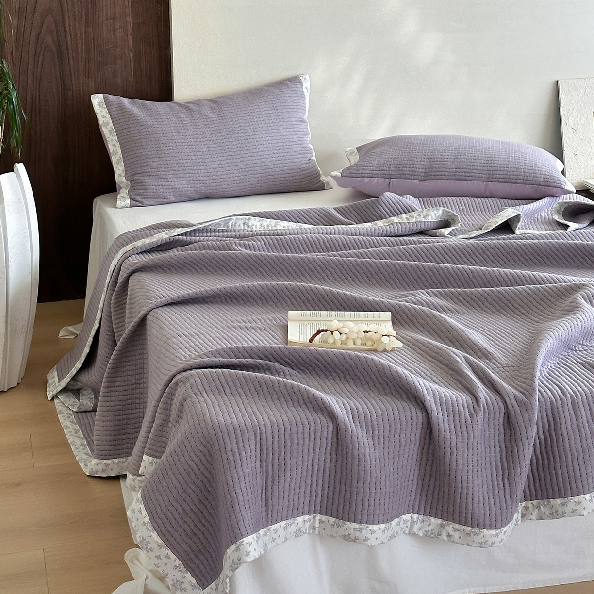 91家纺网 家纺一手货源 找家纺 漫时光 2026新款全棉穿绳提花床盖-慢织 慢织-紫絮