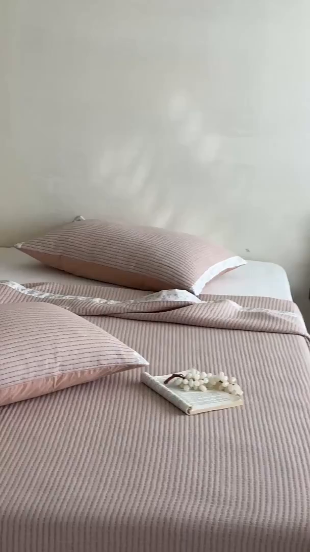 91家纺网 家纺一手货源 找家纺 漫时光 2026新款全棉穿绳提花床盖-慢织 慢织-粉糯