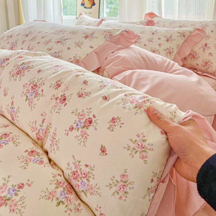 91家纺网 家纺一手货源 找家纺 斯卡诺家纺 2026新款韩版花边古法水洗仿棉床盖四件套花边床单四件套 红粉佳人-韩版花边