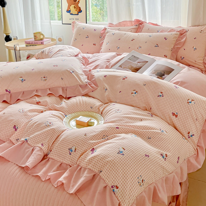 91家纺网 家纺一手货源 找家纺 斯卡诺家纺 2026新款韩版花边古法水洗仿棉床盖四件套花边床单四件套 凯蒂猫-韩版花边