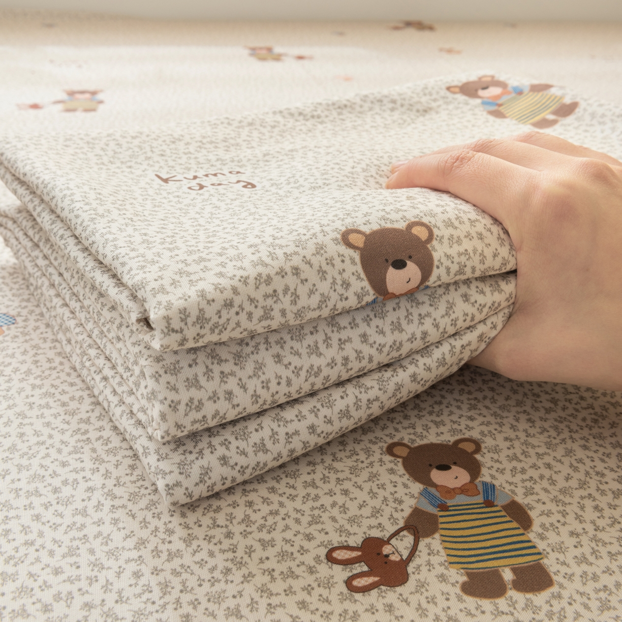 91家纺网 家纺一手货源 找家纺 雯雨家纺 2026新款全棉有氧双层纱床单 全棉双层纱床单-朱迪熊-米