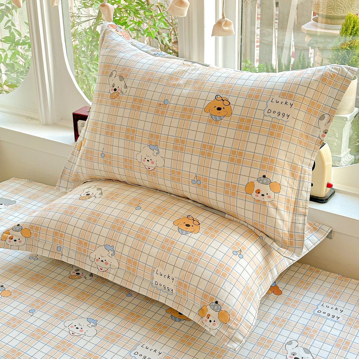 91家纺网 家纺一手货源 找家纺 恩泽家纺 2026春夏新款全棉纯棉12868印花四件套及单品系列-单枕套枕套单件 甜心汪·咖