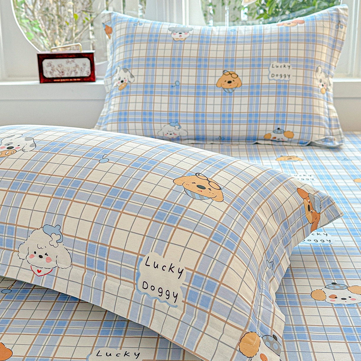 91家纺网 家纺一手货源 找家纺 恩泽家纺 2026春夏新款全棉纯棉12868印花四件套及单品系列-单枕套枕套单件 甜心汪·蓝