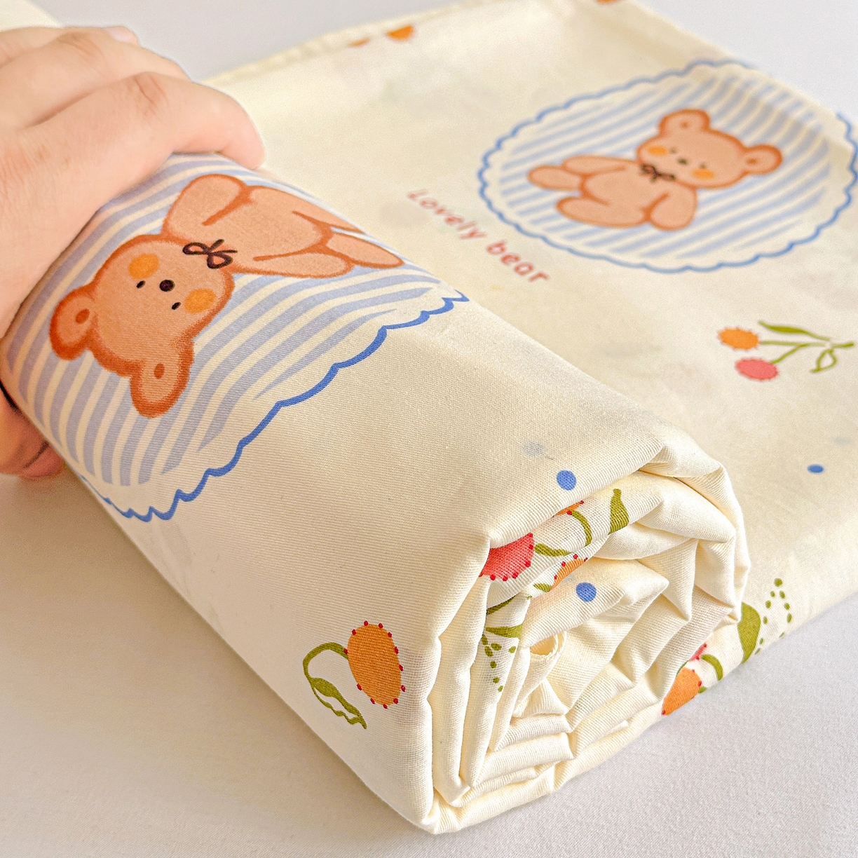 91家纺网 家纺一手货源 找家纺 恩泽家纺 2026春夏新款全棉纯棉12868印花四件套及单品系列-单床单床单单件 樱桃小熊