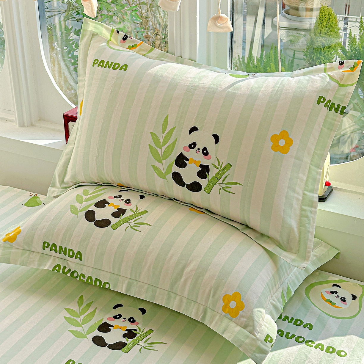 91家纺网 家纺一手货源 找家纺 恩泽家纺 2026春夏新款全棉纯棉12868印花四件套及单品系列-单枕套枕套单件 熊猫与牛油果