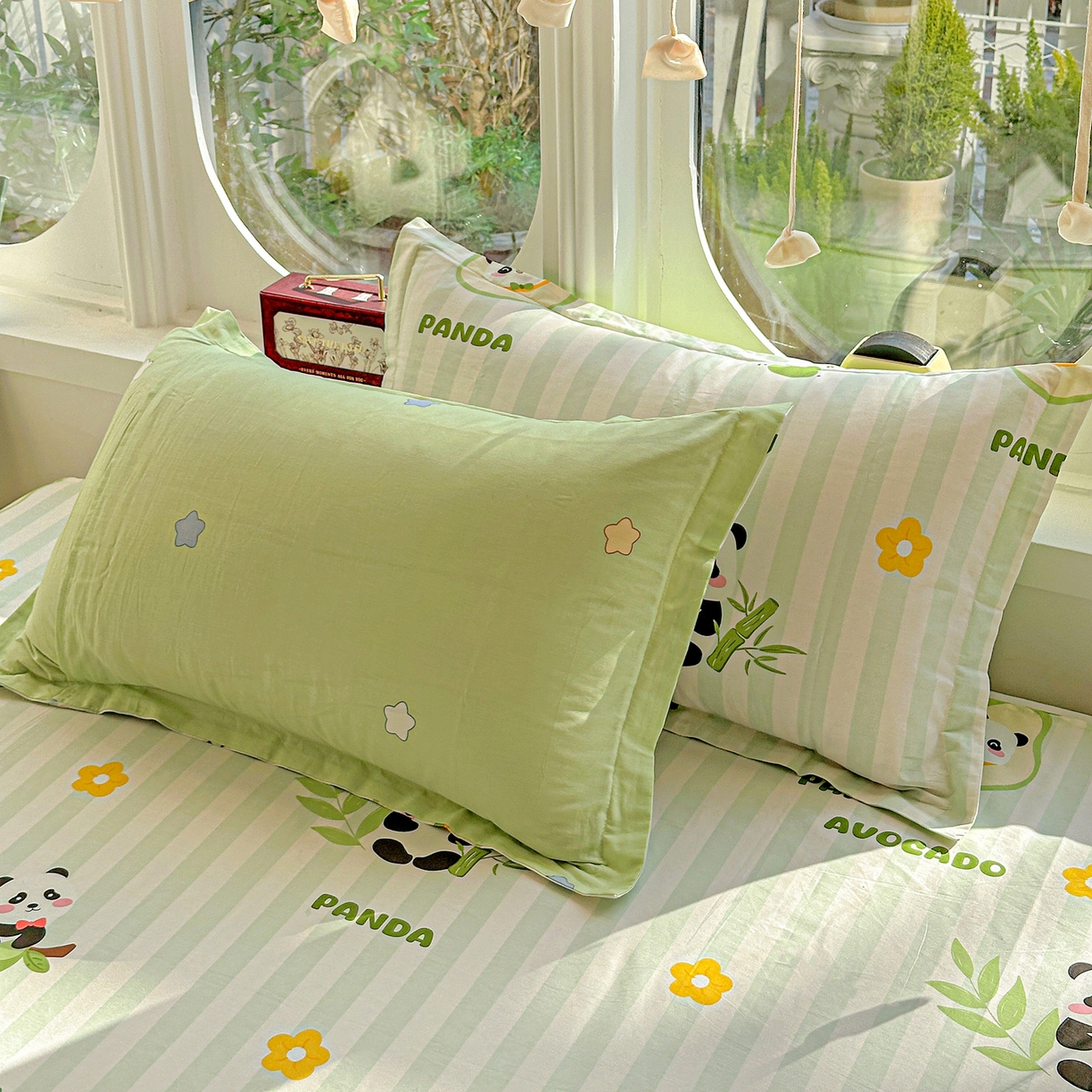 91家纺网 家纺一手货源 找家纺 恩泽家纺 2026春夏新款全棉纯棉12868印花四件套及单品系列-单枕套枕套单件 熊猫与牛油果