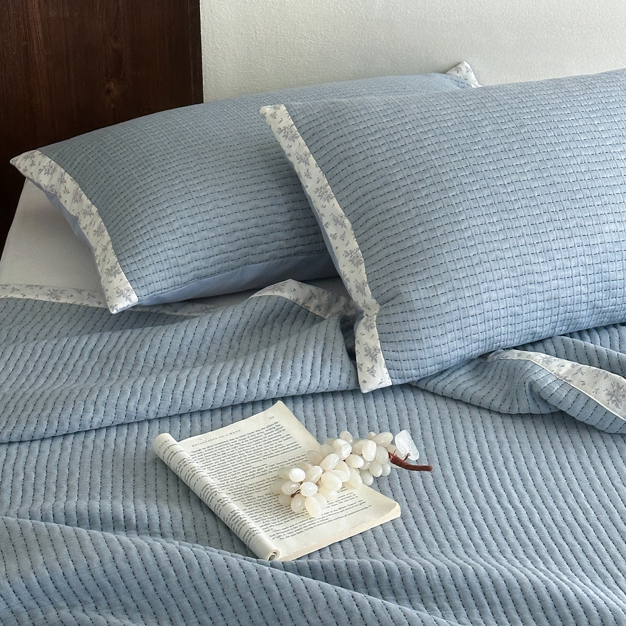 91家纺网 家纺一手货源 找家纺 （总）漫时光 2026新款全棉穿绳提花床盖-慢织