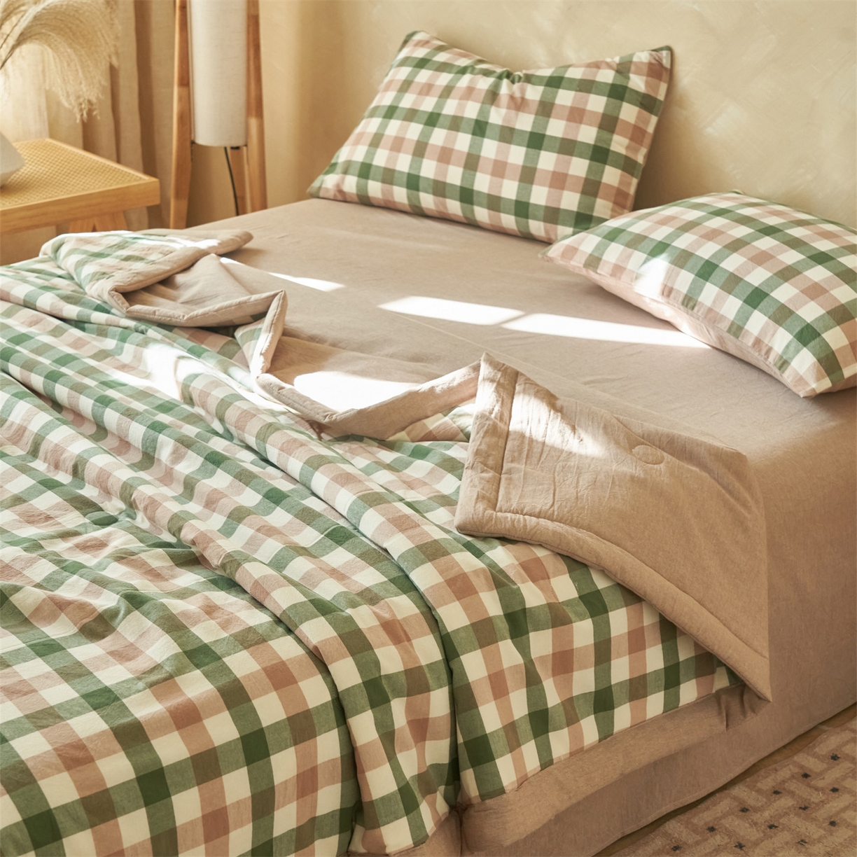 91家纺网 家纺一手货源 找家纺 恒爱家纺 2026新款A类色织全棉水洗夏被四件套 HA绿棕格