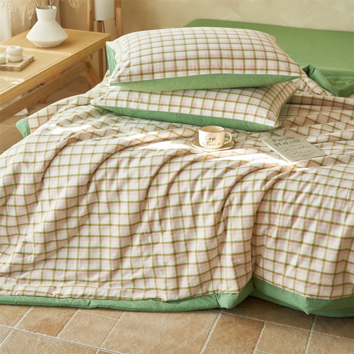 91家纺网 家纺一手货源 找家纺 恒爱家纺 2026新款A类色织全棉水洗夏被四件套 NLS碧玉-粉