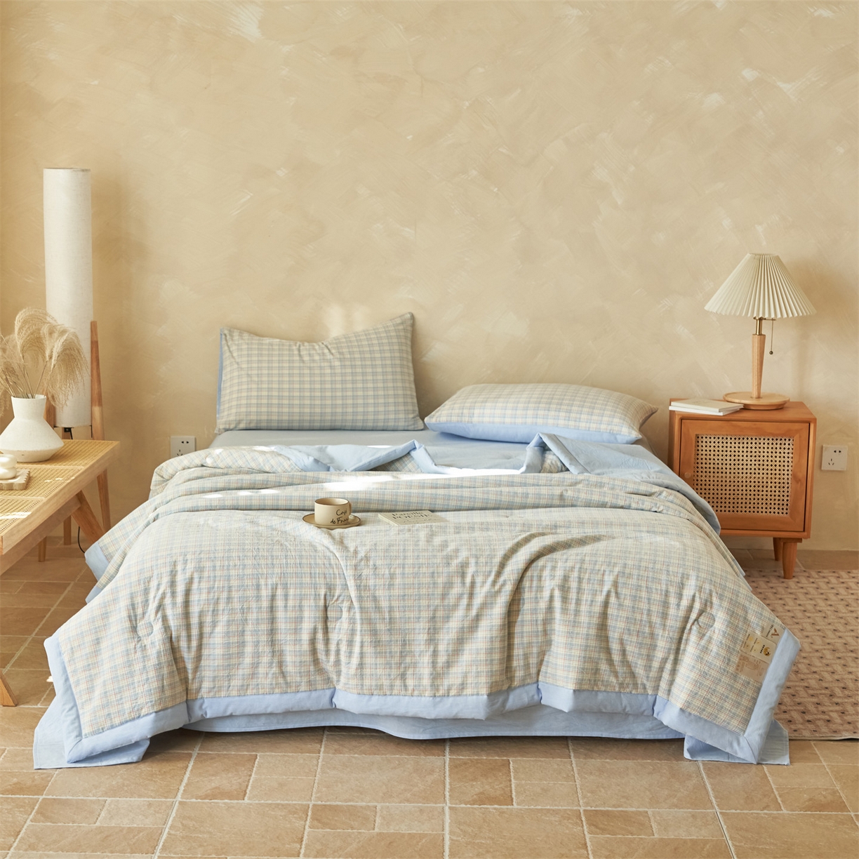 91家纺网 家纺一手货源 找家纺 恒爱家纺 2026新款A类色织全棉水洗夏被四件套 NLS春风-兰