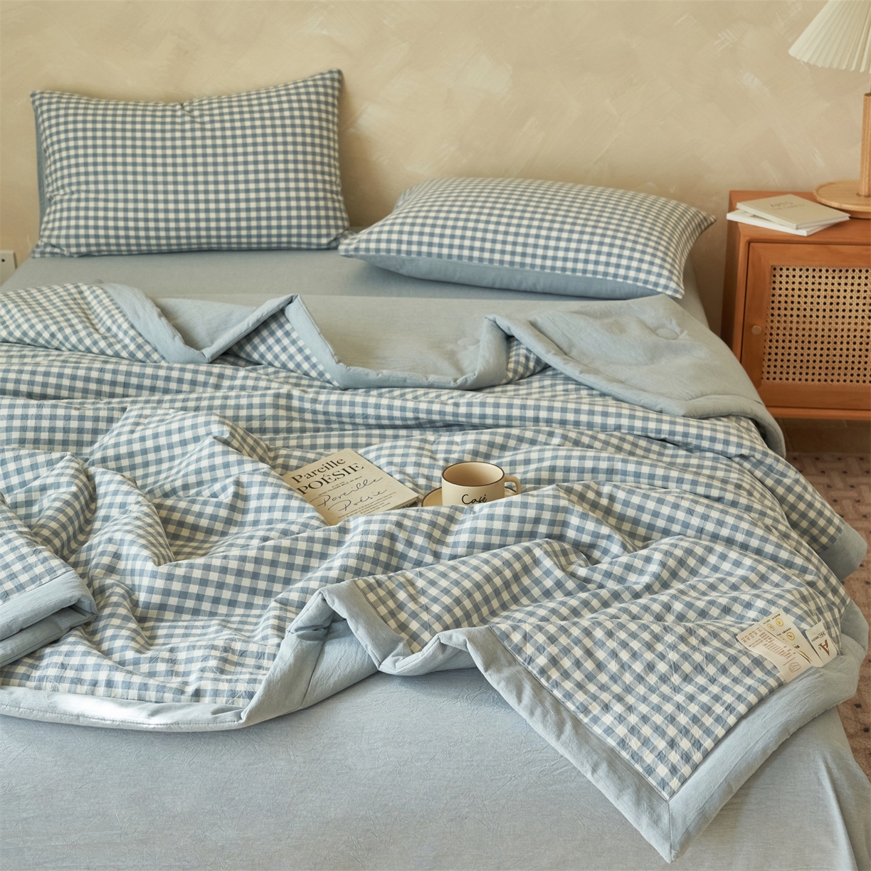 91家纺网 家纺一手货源 找家纺 恒爱家纺 2026新款A类色织全棉水洗夏被四件套 NLS蓝小格