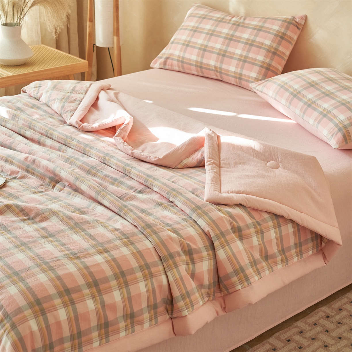 91家纺网 家纺一手货源 找家纺 恒爱家纺 2026新款A类色织全棉水洗夏被四件套 NLS莫尼-玉