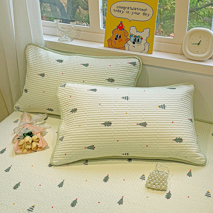 91家纺网 家纺一手货源 找家纺 漫时光 2026新款全棉新疆棉花夹层枕套单品 圣诞树